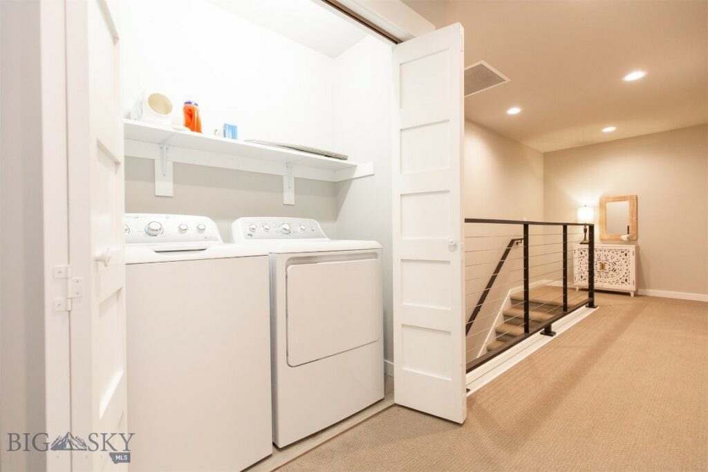 4394 Brookside Lane, Bozeman MT 59718