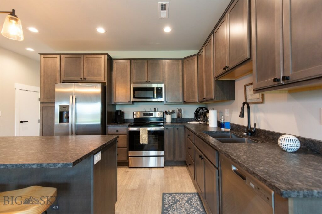 4394 Brookside Lane, Bozeman MT 59718