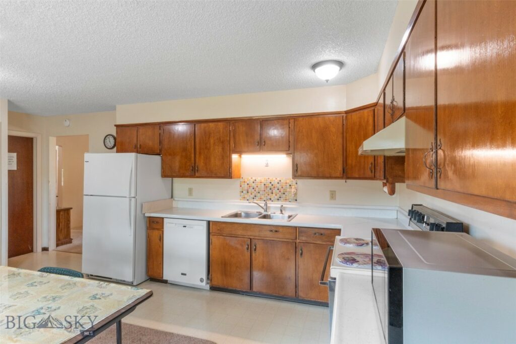 441 Valley Drive, Bozeman MT 59718