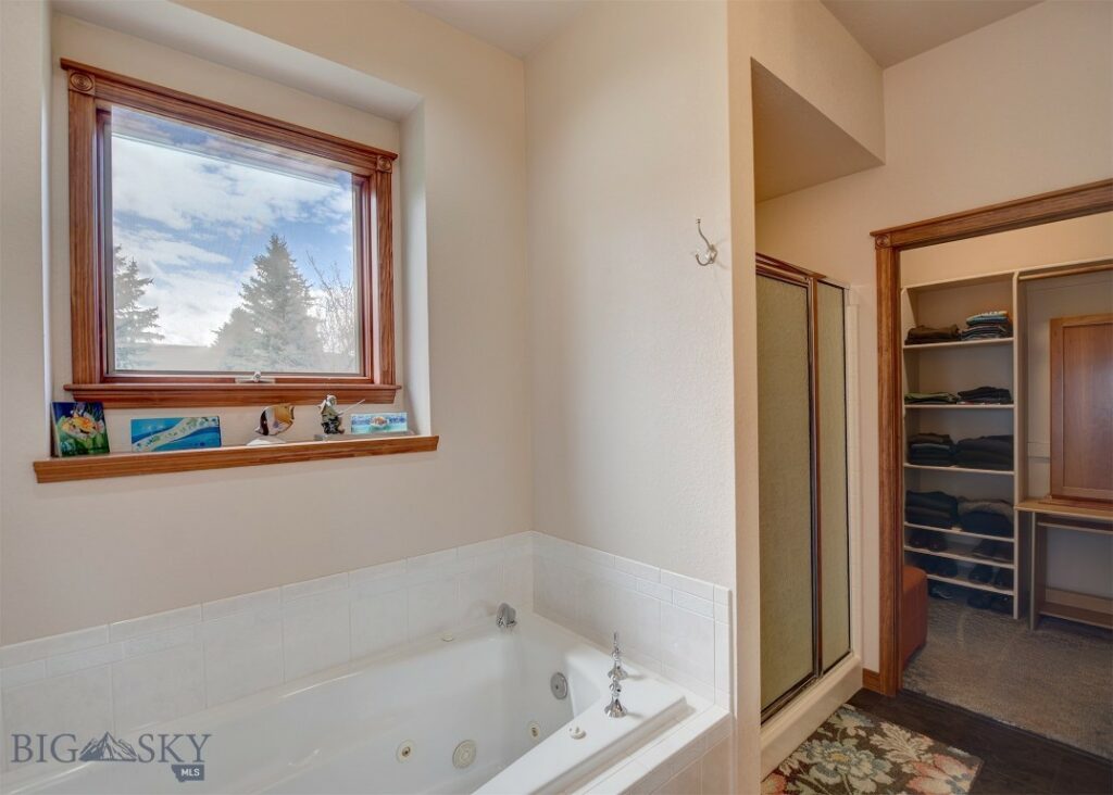 445 Comfort Lane, Bozeman MT 59718