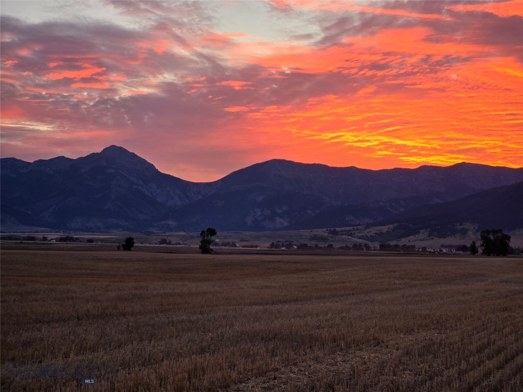 4468 Wes Davis Road, Belgrade MT 59714