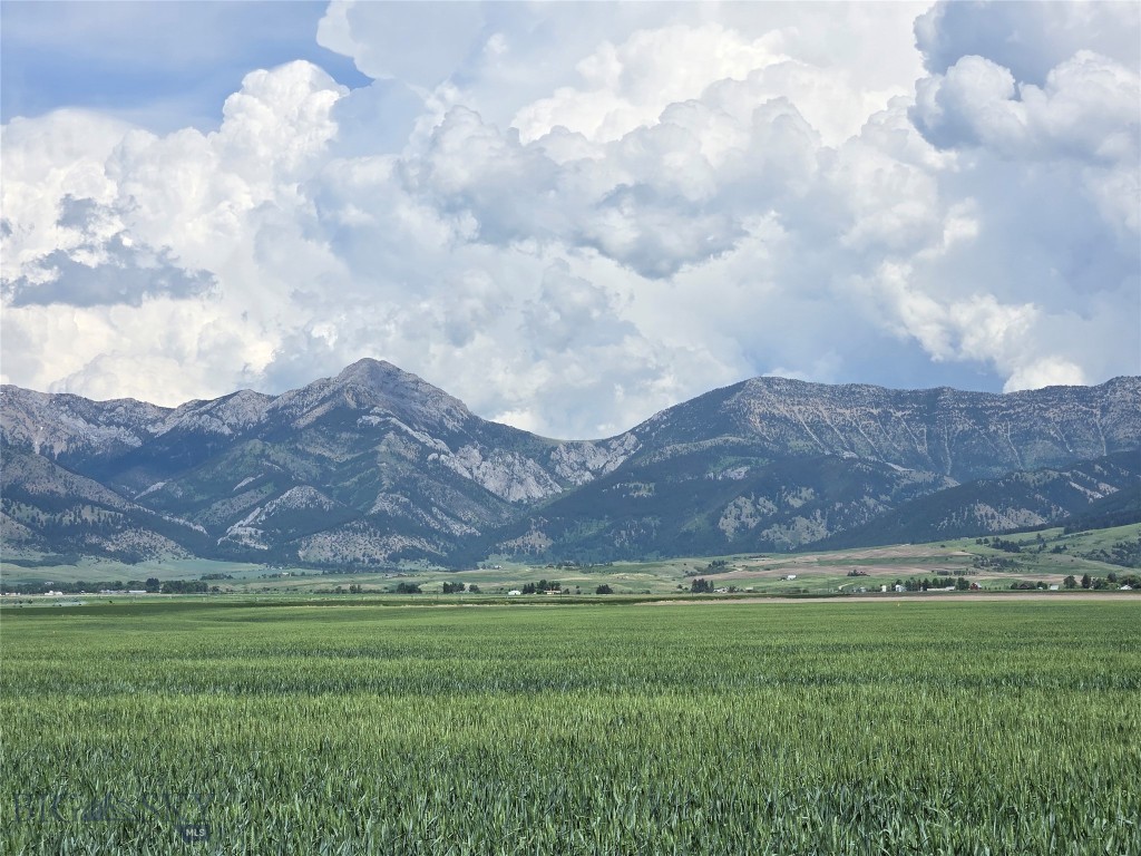 4468 Wes Davis Road, Belgrade MT 59714