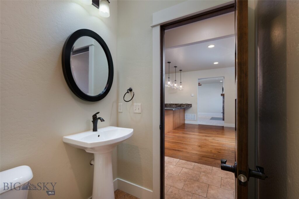 45 Spain Bridge Circle Drive, Belgrade MT 59714