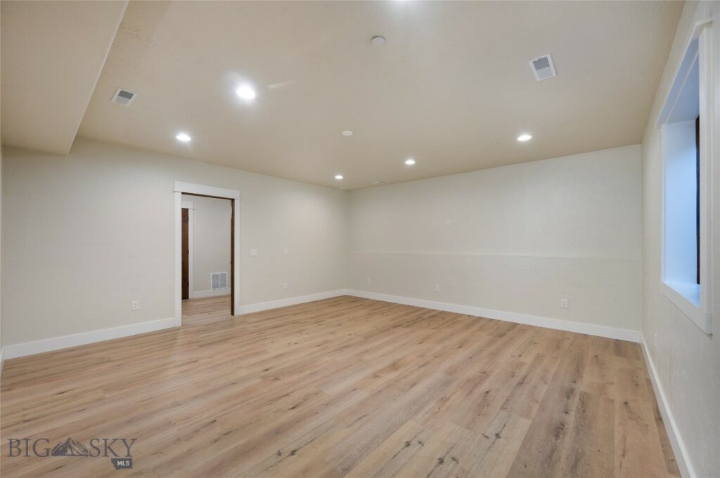 45 Spain Bridge Circle Drive, Belgrade MT 59714