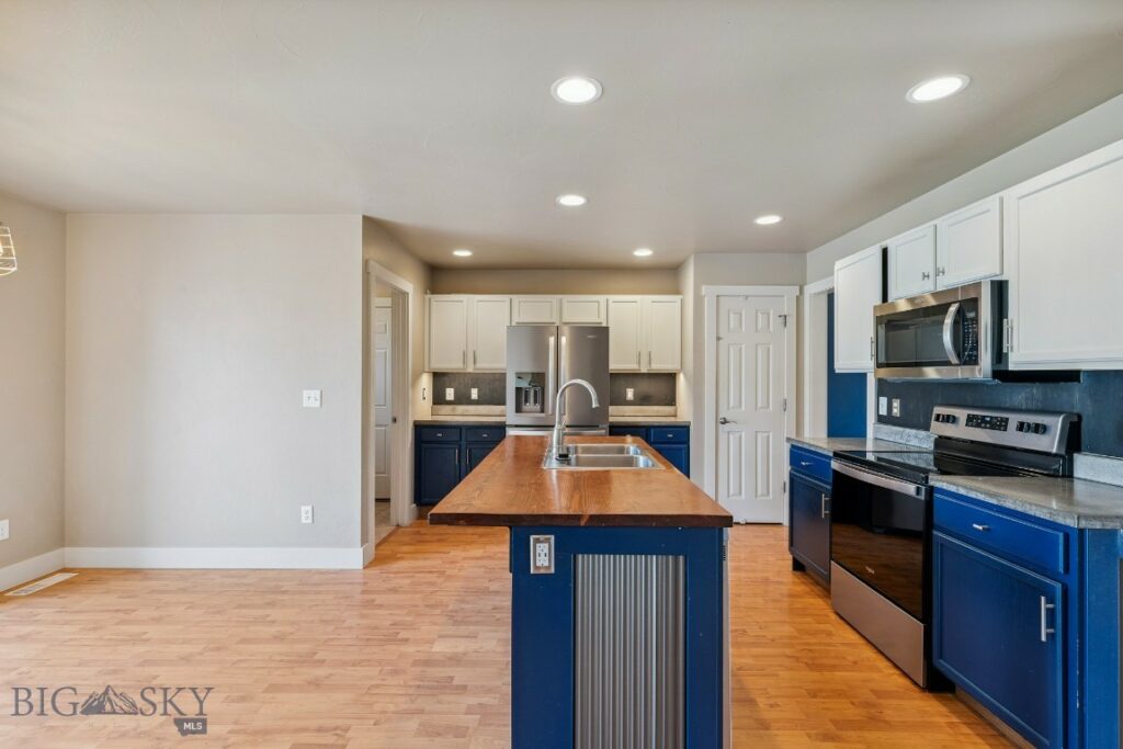 157 Woodman Drive, Belgrade MT 59714