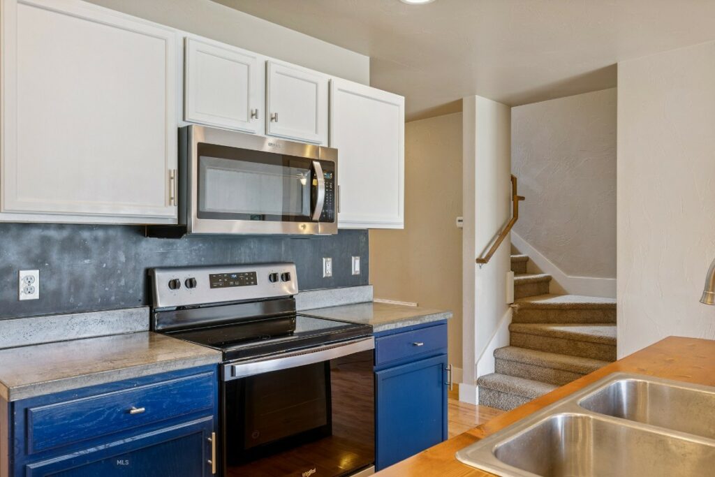 157 Woodman Drive, Belgrade MT 59714