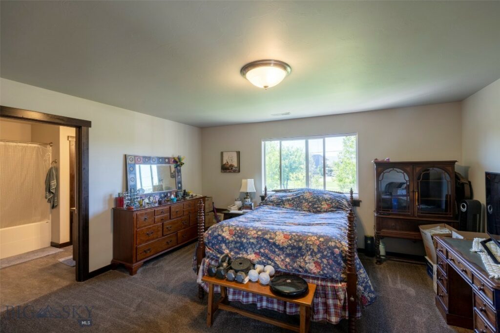 4648 Shadowglen Drive, Bozeman MT 59718