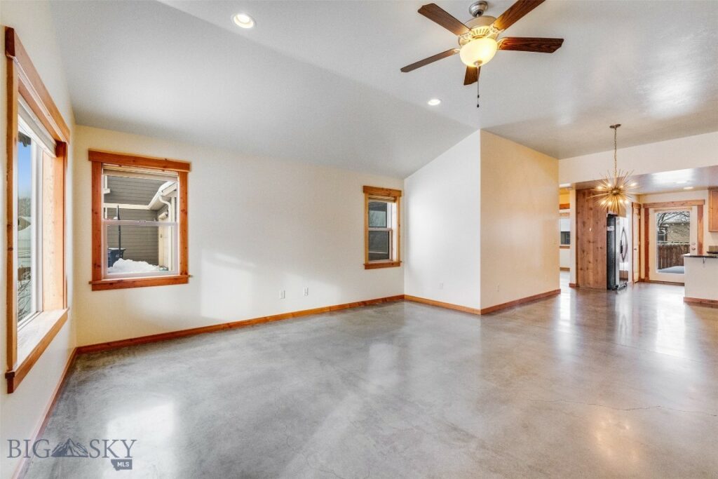 4709 Shadowglen Drive, Bozeman MT 59718