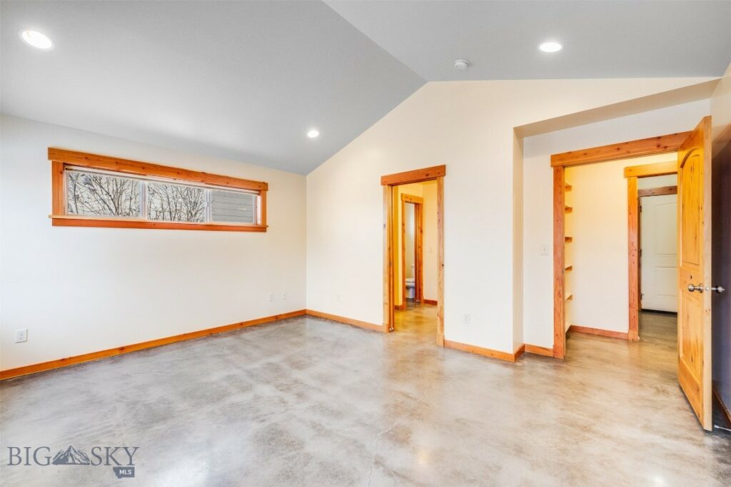 4709 Shadowglen Drive, Bozeman MT 59718