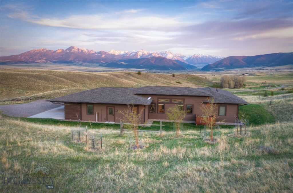49 Bison Trail, Livingston MT 59047