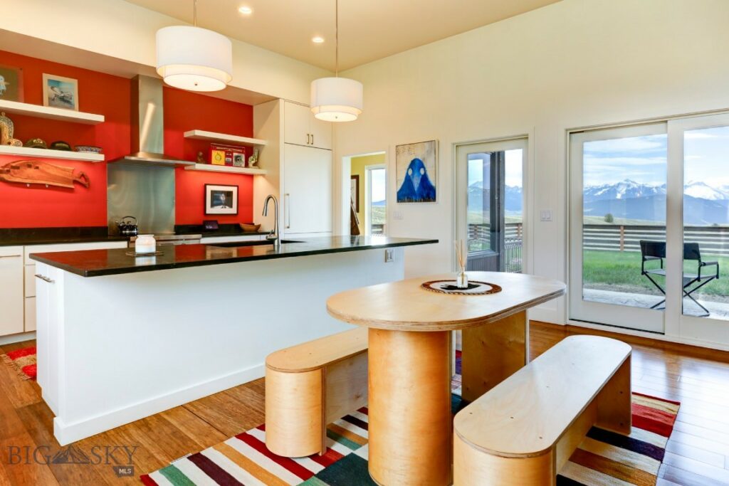 49 Bison Trail, Livingston MT 59047