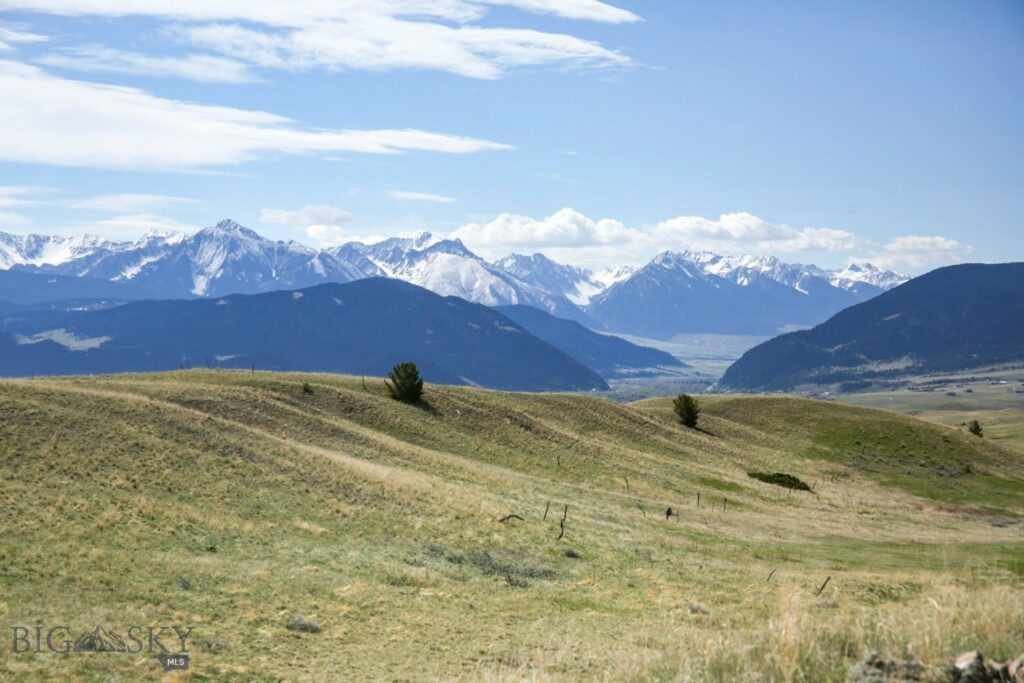 49 Bison Trail, Livingston MT 59047
