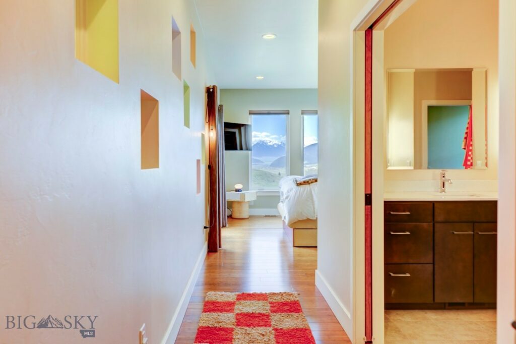 49 Bison Trail, Livingston MT 59047