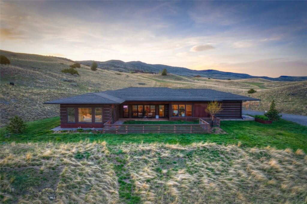 49 Bison Trail, Livingston MT 59047