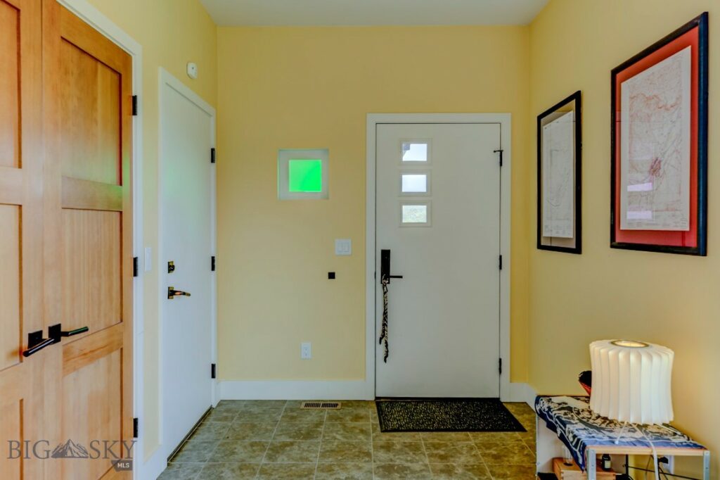49 Bison Trail, Livingston MT 59047