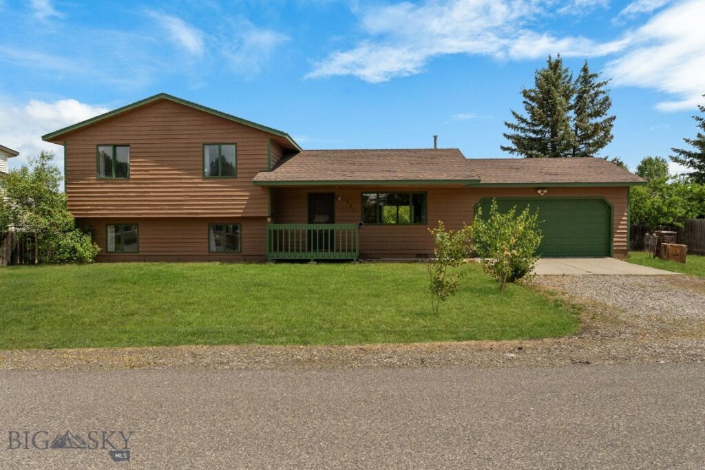 493 Secretariat Circle, Belgrade MT 59714