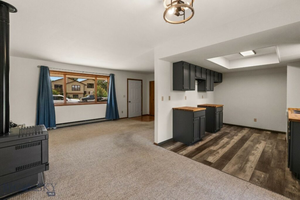 493 Secretariat Circle, Belgrade MT 59714