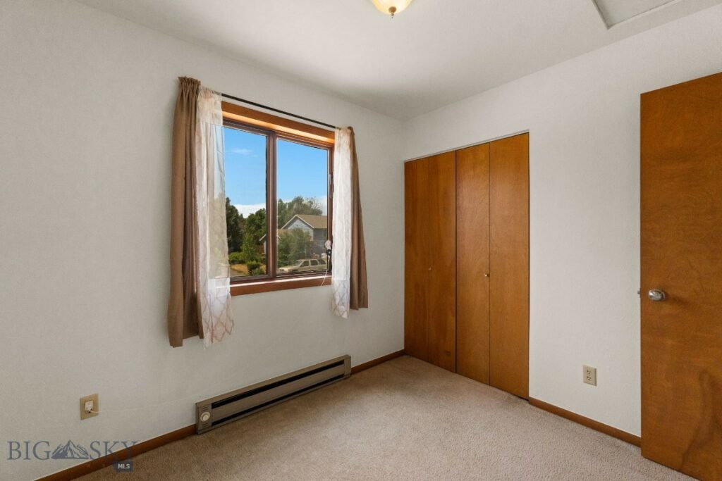 493 Secretariat Circle, Belgrade MT 59714