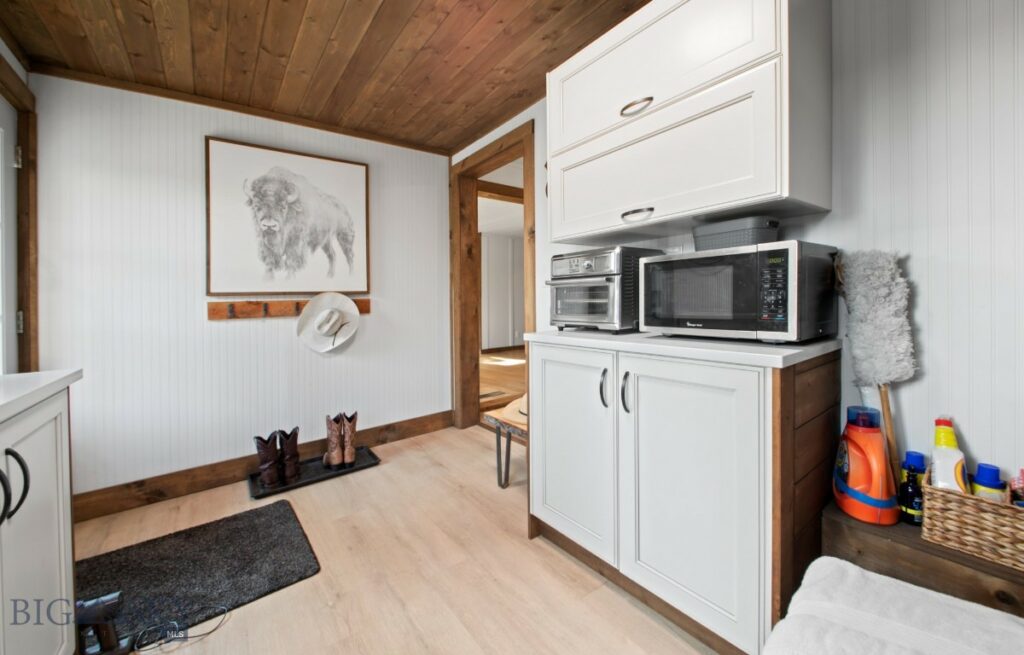 4948 US Highway 89 S, Livingston MT 59047