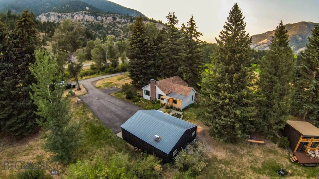 4948 US Highway 89 S, Livingston MT 59047