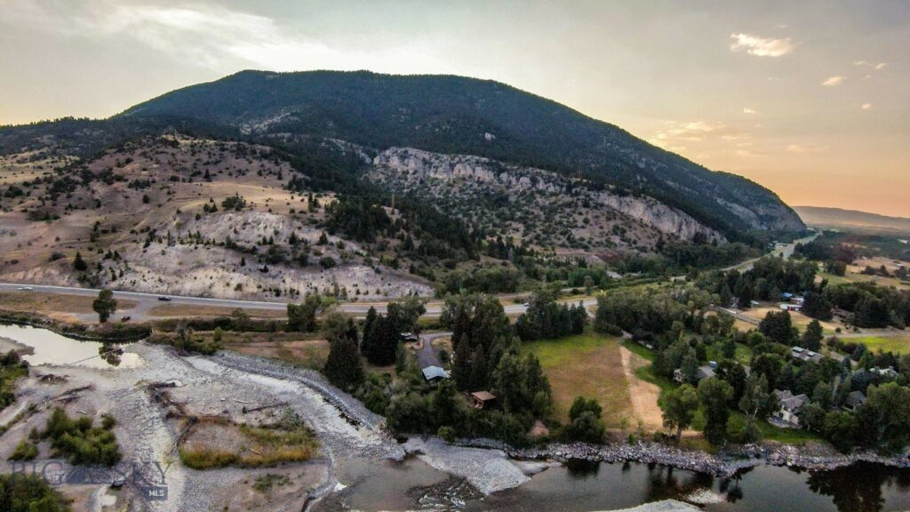 4948 US Highway 89 S, Livingston MT 59047