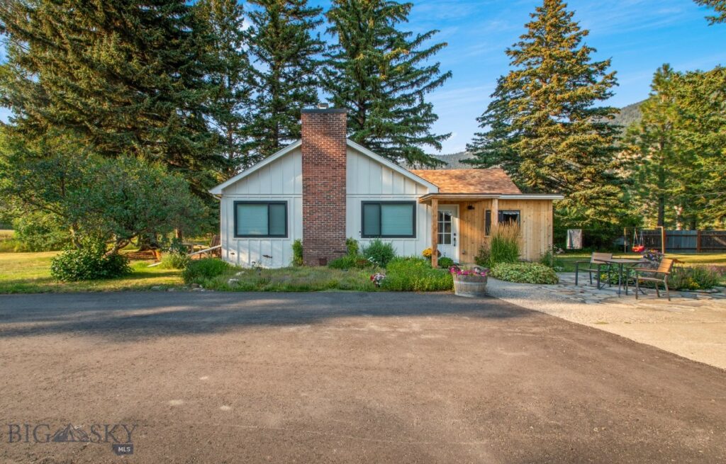 4948 US Highway 89 S, Livingston MT 59047