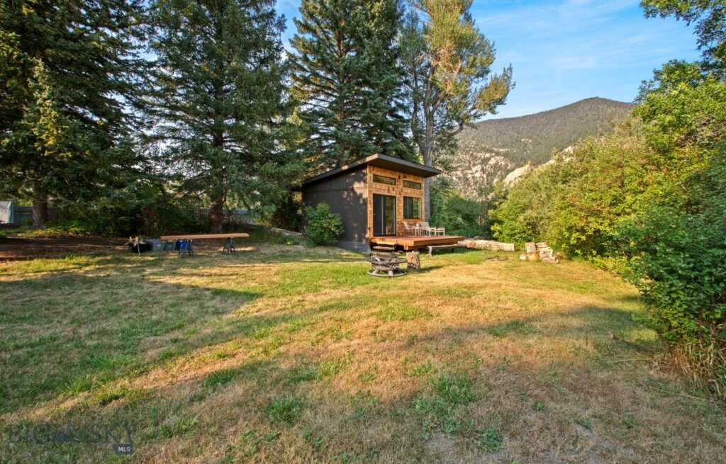 4948 US Highway 89 S, Livingston MT 59047