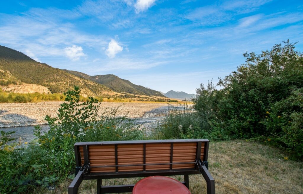 4948 US Highway 89 S, Livingston MT 59047