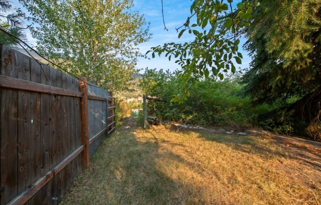 4948 US Highway 89 S, Livingston MT 59047