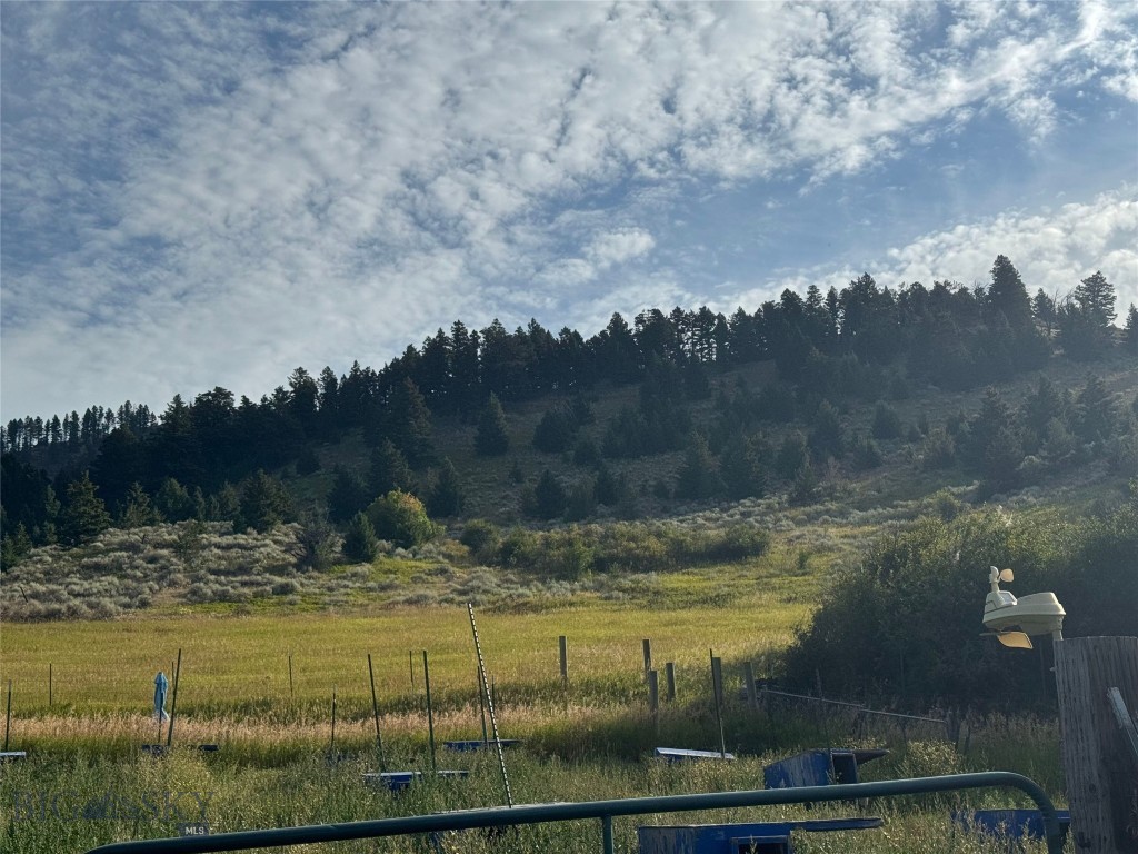 5 Muir Road E, Livingston MT 59715