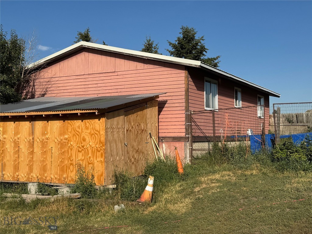 5 Muir Road E, Livingston MT 59715