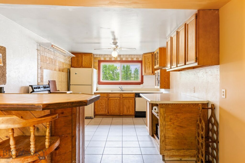 5 Old Clyde Park Road, Livingston MT 59047
