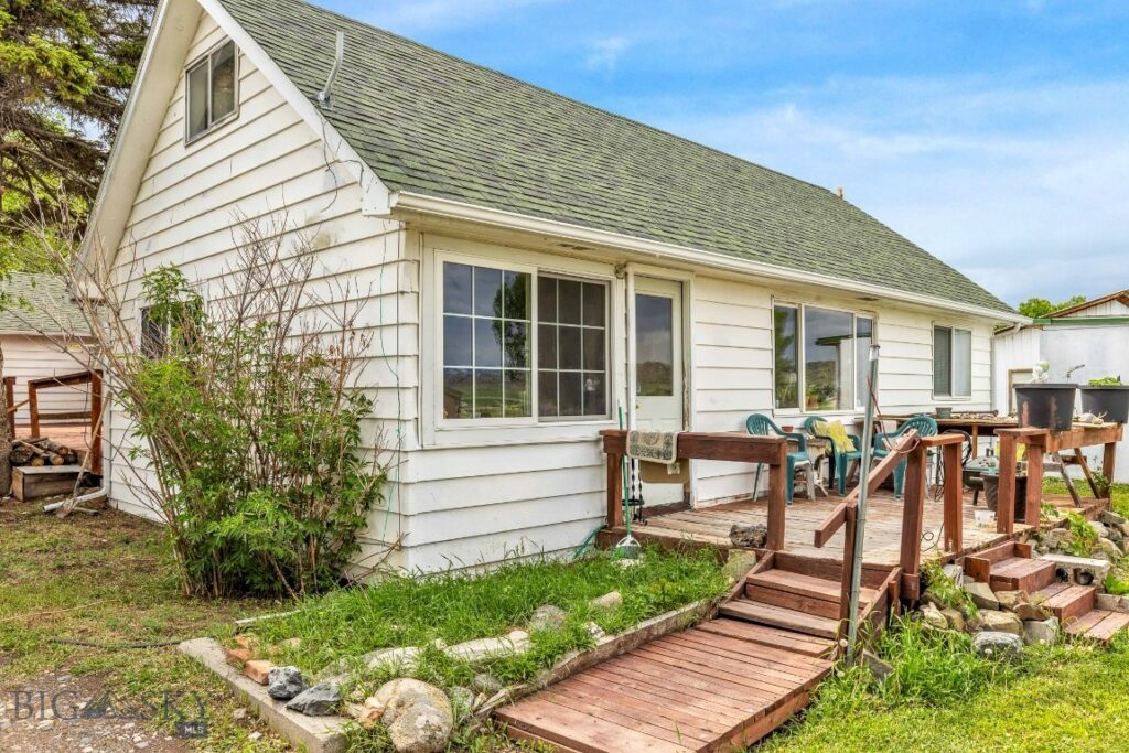 5 Old Clyde Park Road, Livingston MT 59047