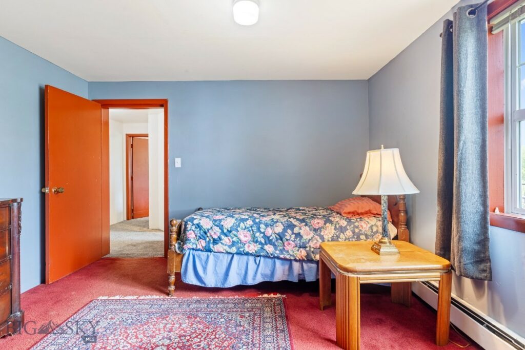 5 Old Clyde Park Road, Livingston MT 59047