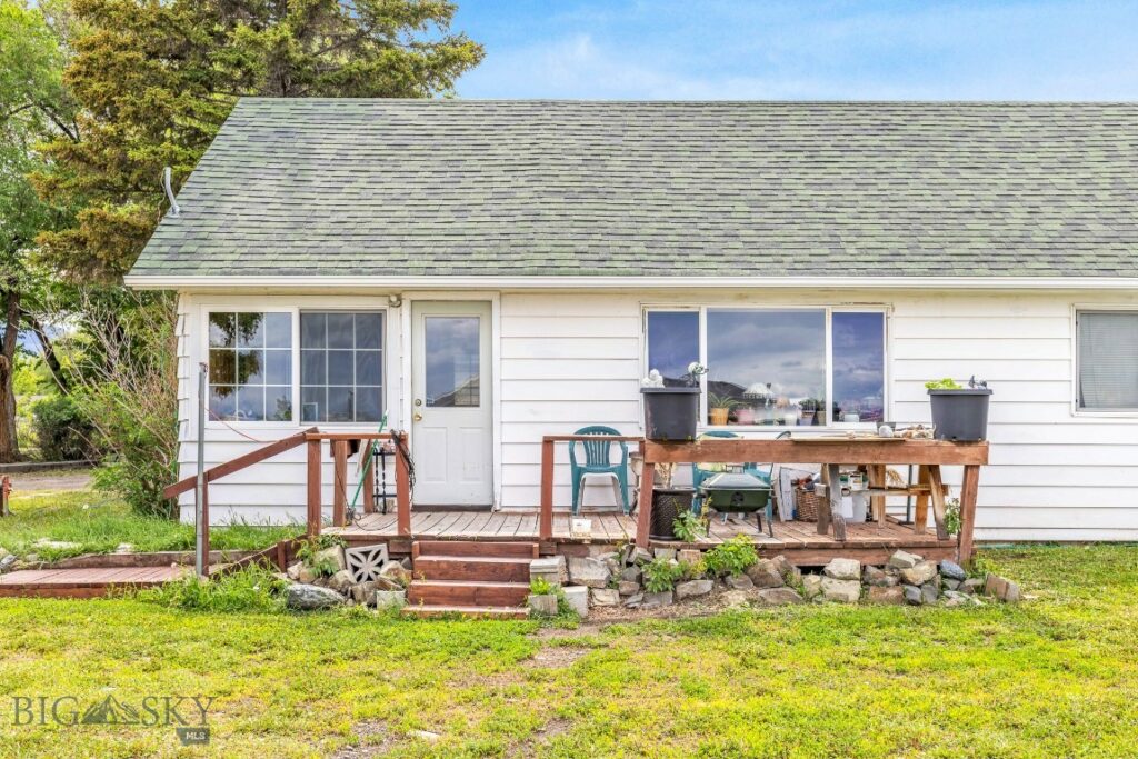 5 Old Clyde Park Road, Livingston MT 59047