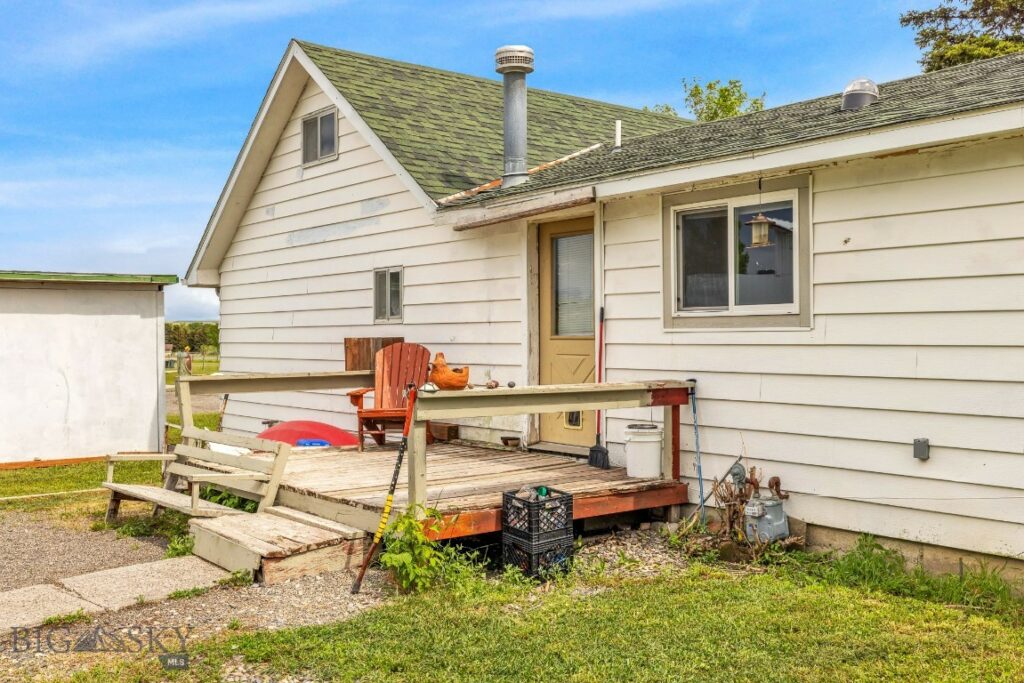 5 Old Clyde Park Road, Livingston MT 59047