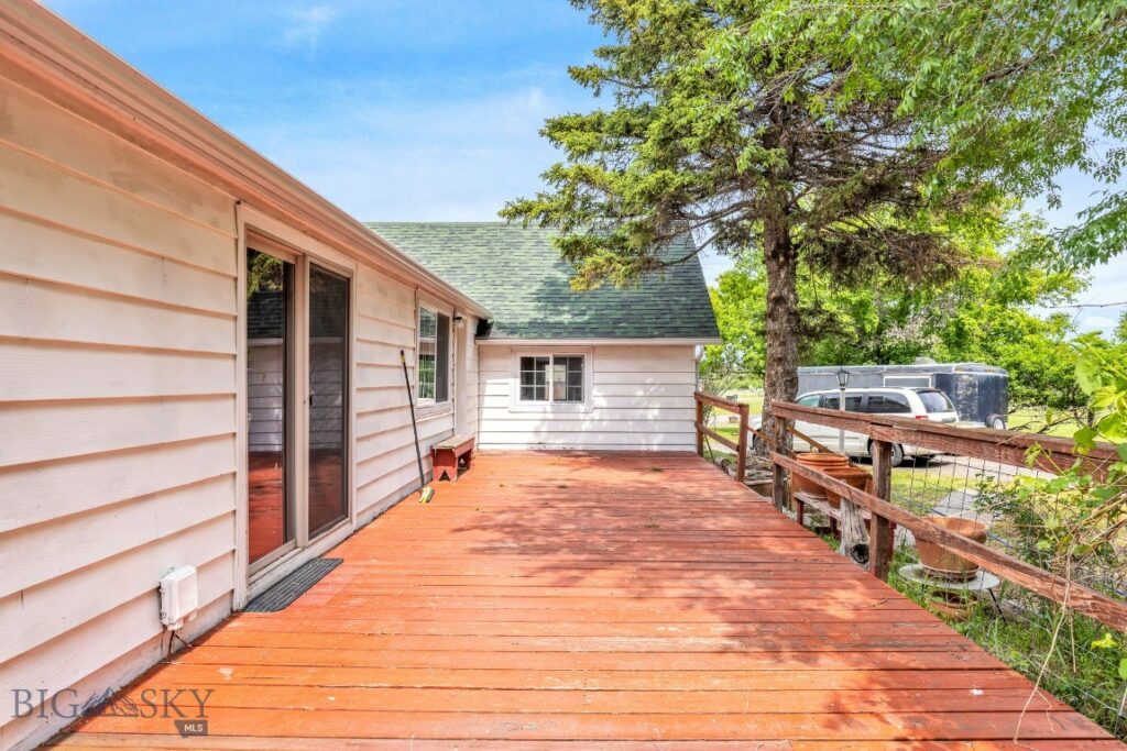5 Old Clyde Park Road, Livingston MT 59047