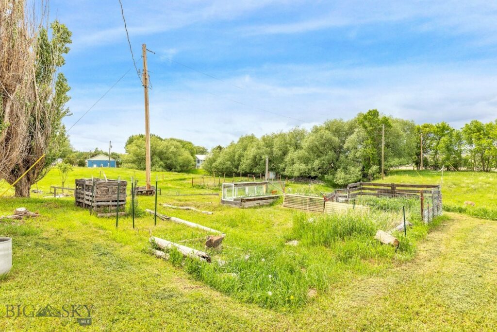 5 Old Clyde Park Road, Livingston MT 59047