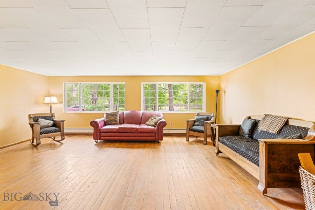 5 Old Clyde Park Road, Livingston MT 59047