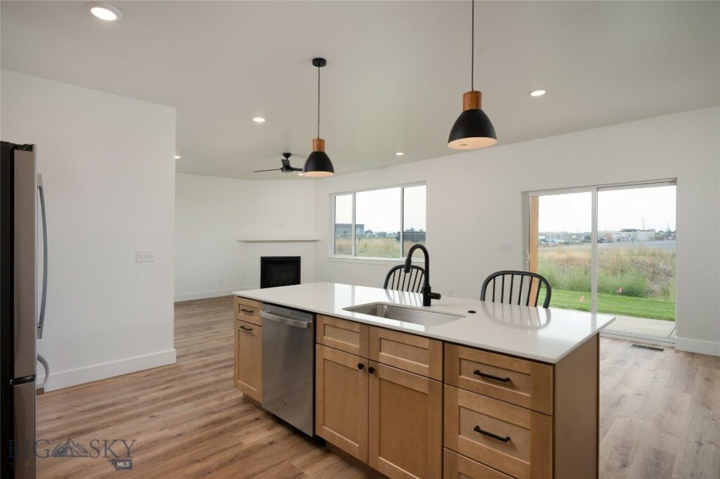 500 Lacey Lane, Belgrade MT 59714