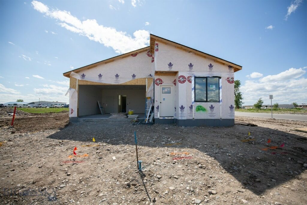 500 Spaniel Lane, Belgrade MT 59714