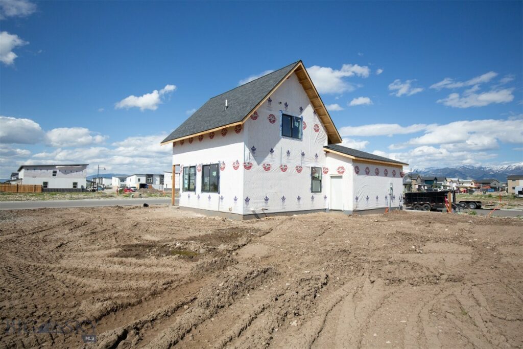500 Spaniel Lane, Belgrade MT 59714