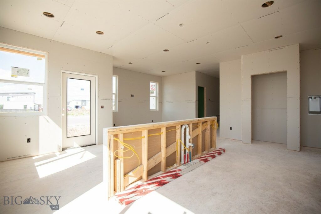 500 Spaniel Lane, Belgrade MT 59714