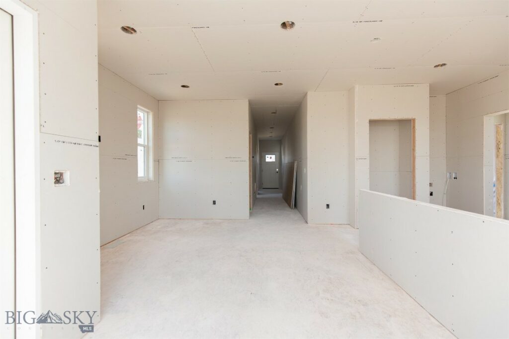 500 Spaniel Lane, Belgrade MT 59714