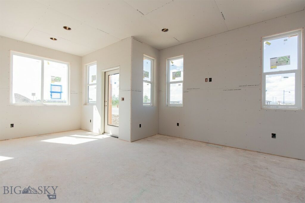 500 Spaniel Lane, Belgrade MT 59714