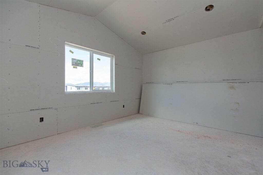 500 Spaniel Lane, Belgrade MT 59714