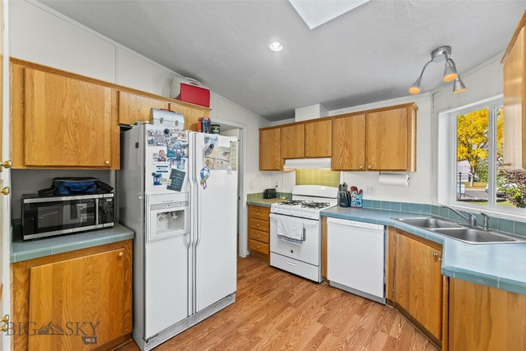 502 Green Belt Drive, Belgrade MT 59714