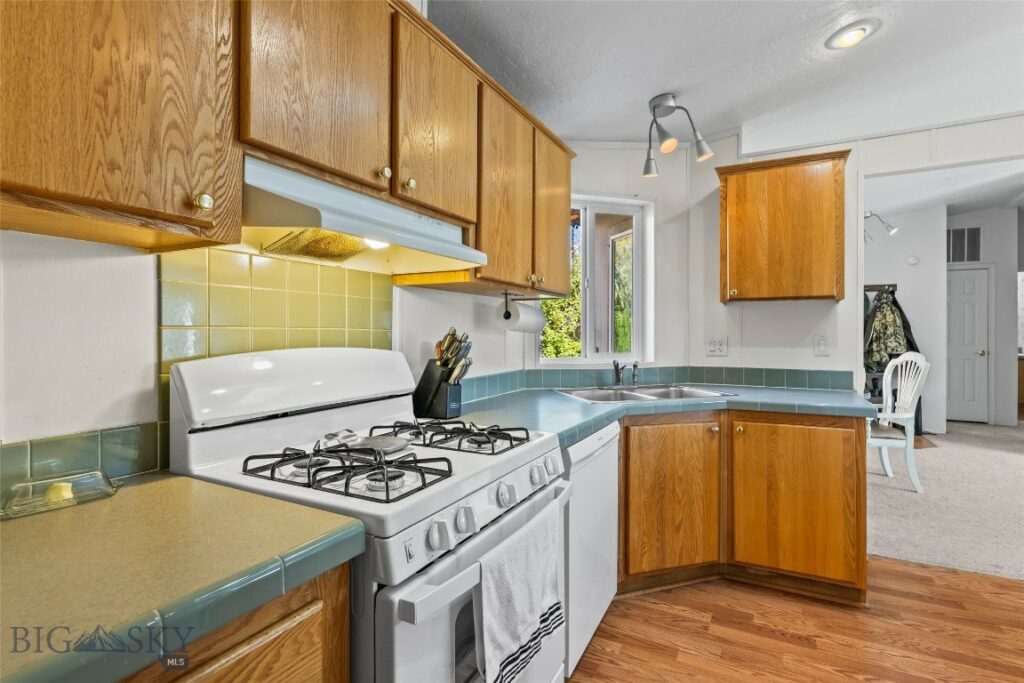 502 Green Belt Drive, Belgrade MT 59714