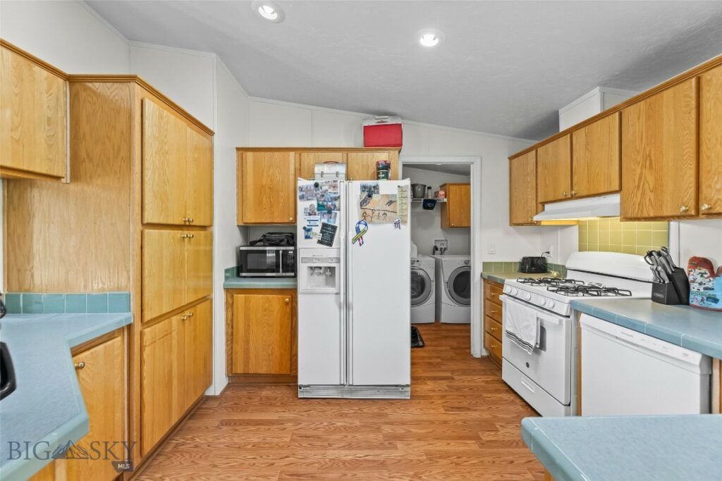 502 Green Belt Drive, Belgrade MT 59714