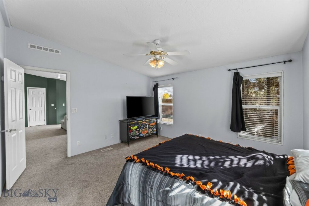 502 Green Belt Drive, Belgrade MT 59714